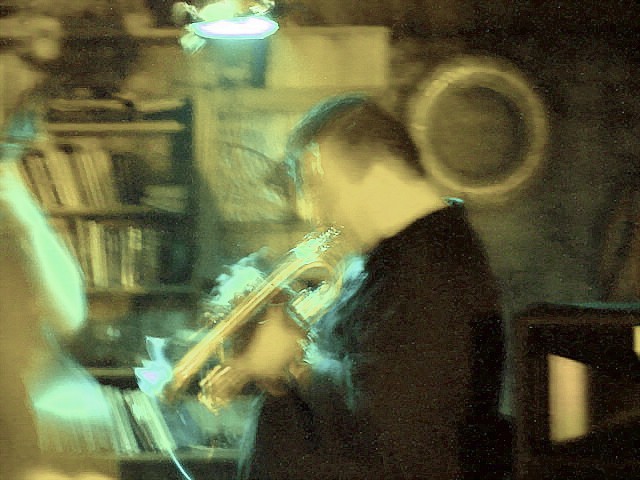 03_music_trumpet_2.jpg