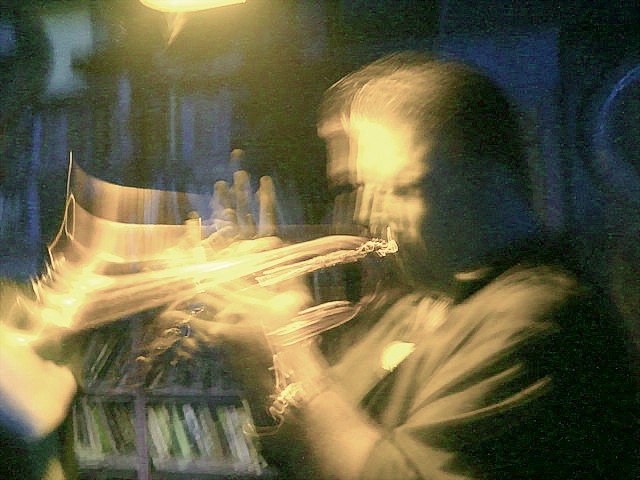 03_music_trumpet_3.jpg