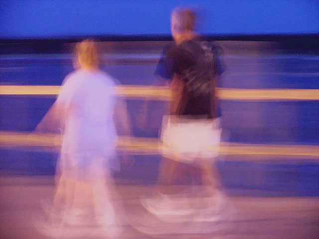 walkmove01.jpg