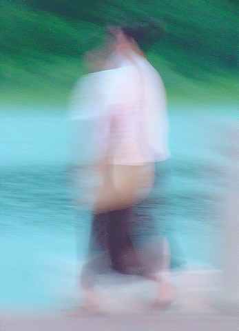 walkmove21.jpg