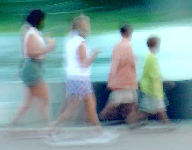 walkmove22.jpg